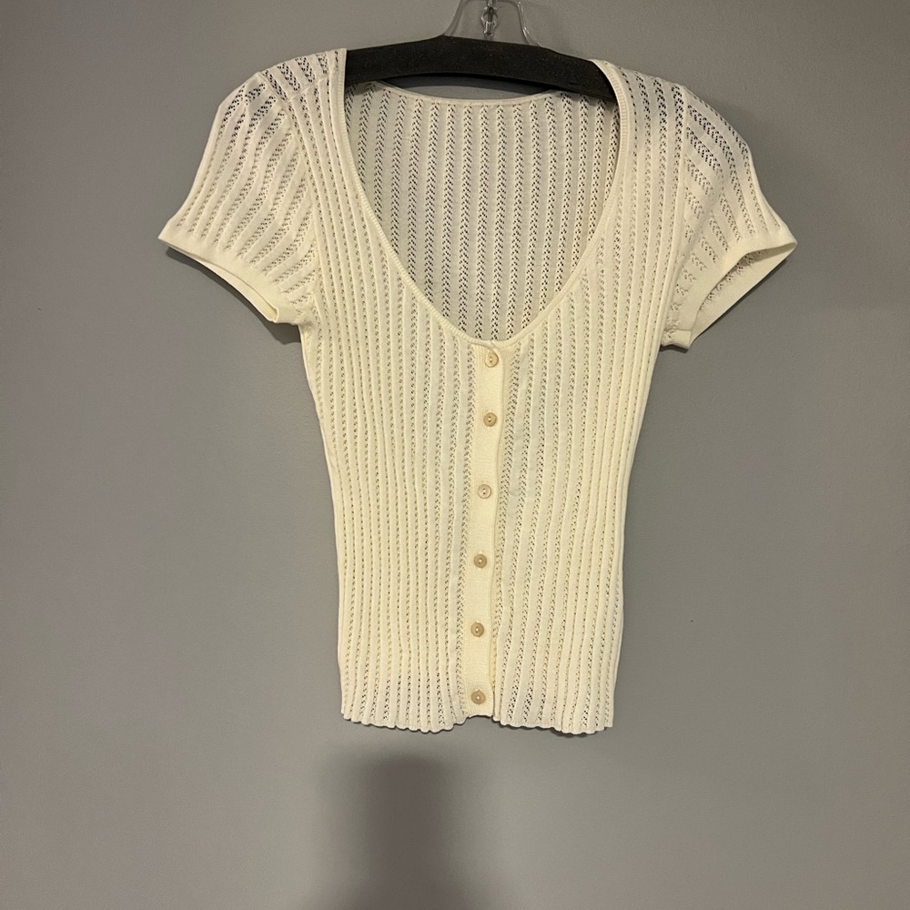PAIGE Cream V-Neck Fitted Sweater with Ribbed Texture